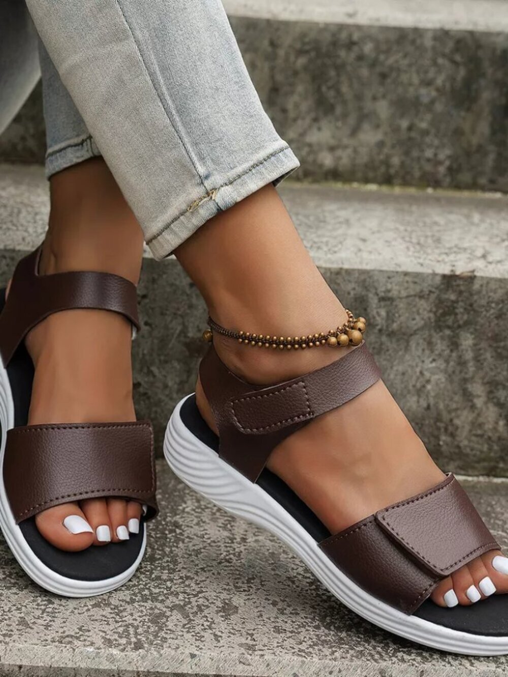 Open Toe Platform Sandals - Picture 7 of 9